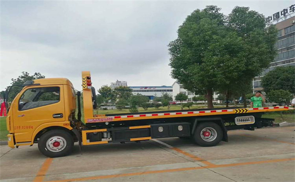 江西定远24小时拖车救援电话号码，定远道路救援公司怎么收费的